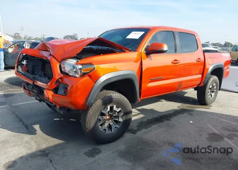 2017 Toyota Tacoma Trd Off Road z USA, uszkodzony, nr VIN 3TMAZ5CN8HM048840